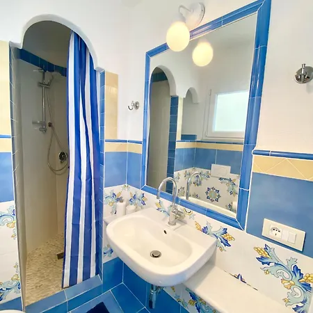 Daire La Maison De Charme Sant'Angelo (Isola d'Ischia)